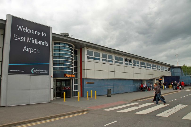 EAST MIDLAND AIRPORT TAXIS